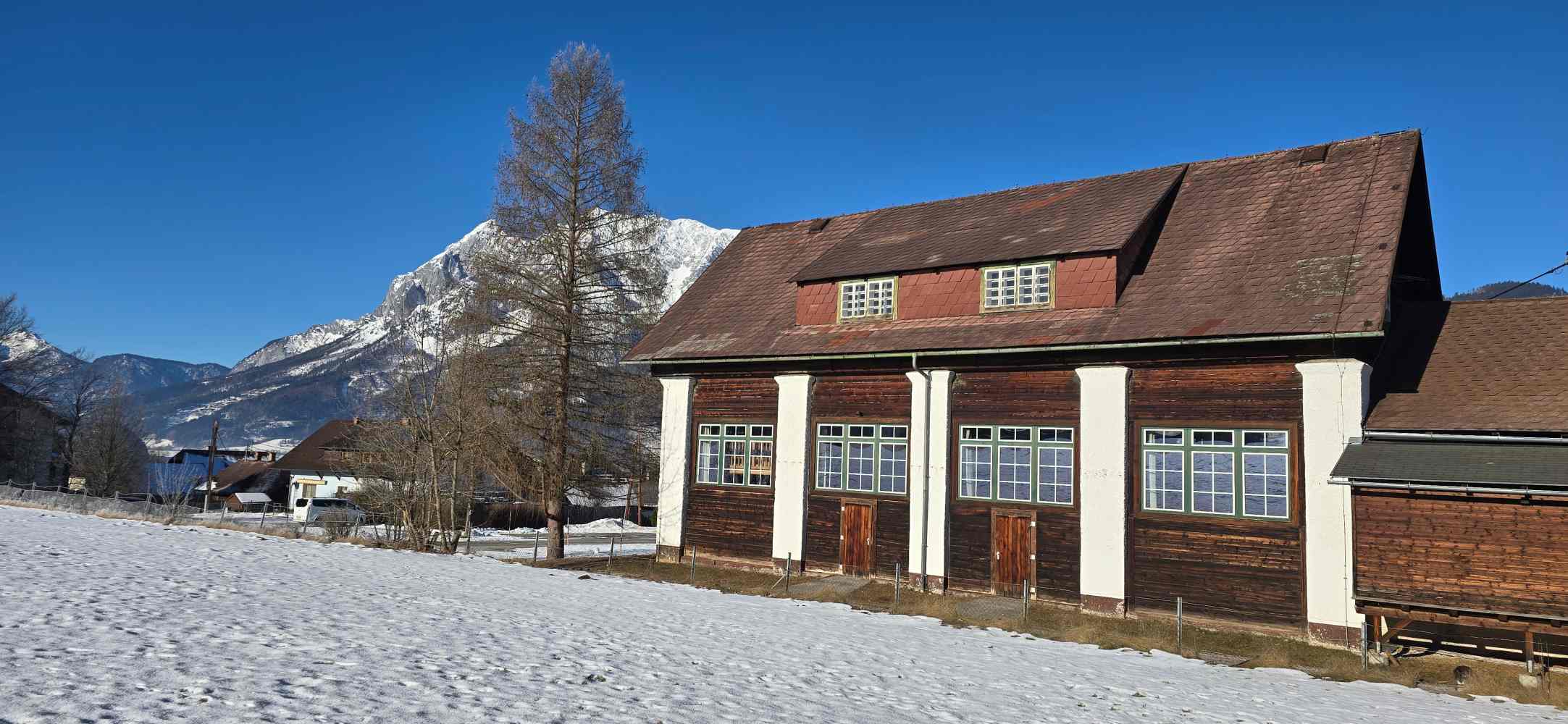 Neubau Festhalle statt Sanierung Badeteich in Irdning-Donnersbachtal